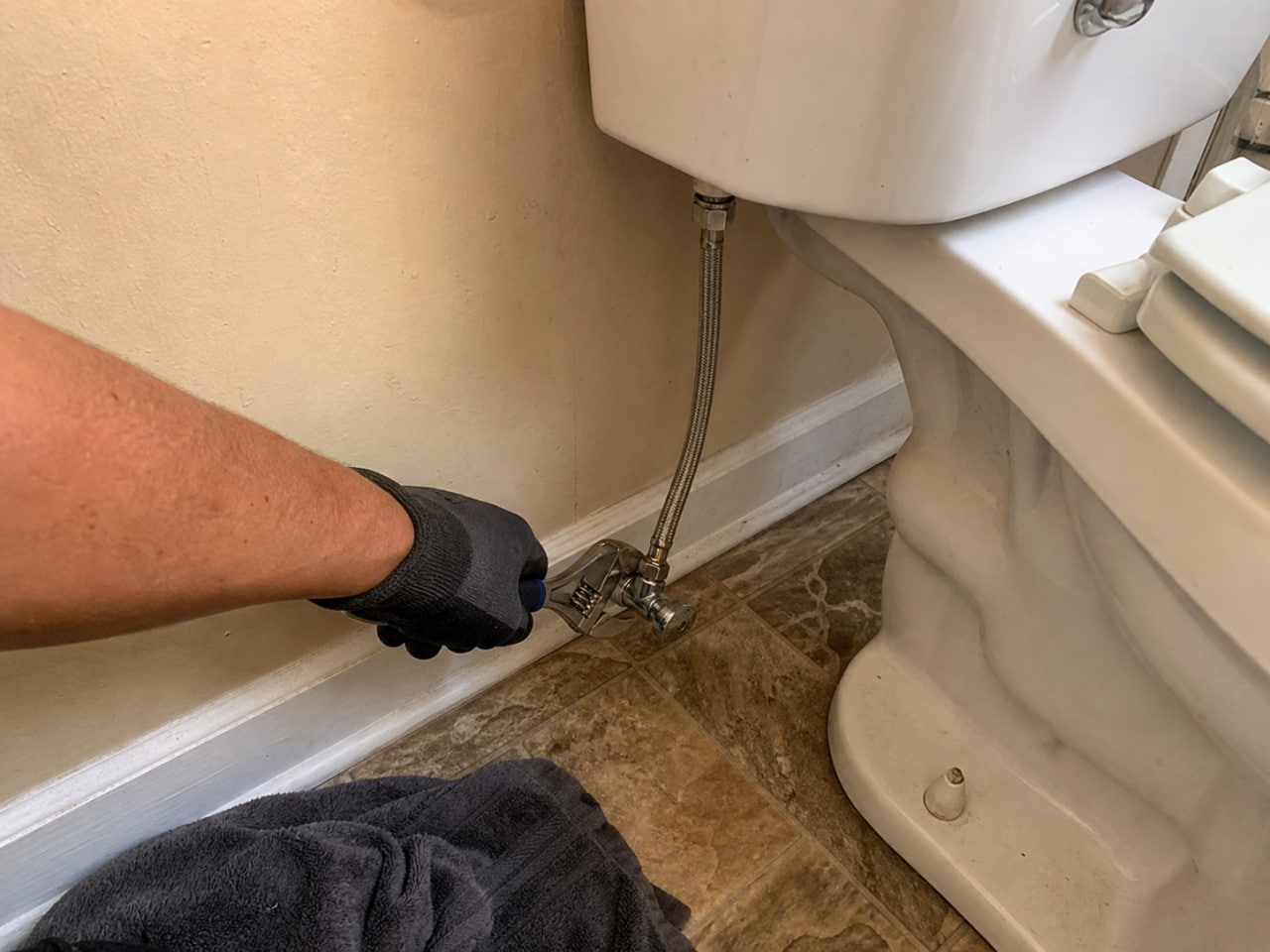 Plumbing fixture service reference